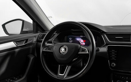 Skoda Superb III рестайлинг, 2019 год, 2 300 000 рублей, 18 фотография