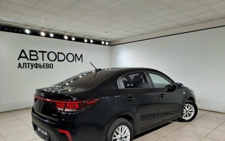 KIA Rio IV, 2018 год, 1 049 000 рублей, 2 фотография