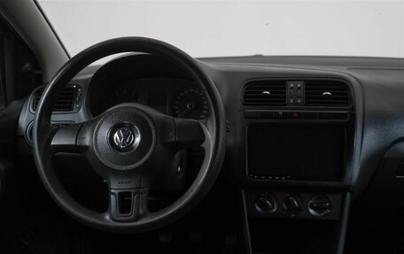 Volkswagen Polo VI (EU Market), 2012 год, 449 000 рублей, 10 фотография