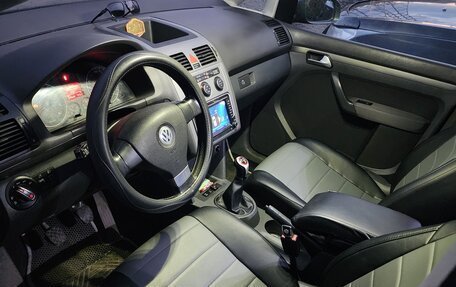 Volkswagen Touran III, 2008 год, 650 000 рублей, 6 фотография