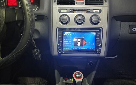 Volkswagen Touran III, 2008 год, 650 000 рублей, 8 фотография