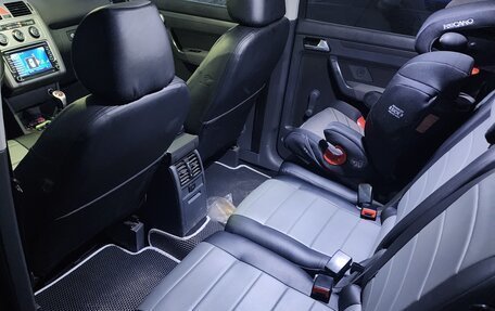 Volkswagen Touran III, 2008 год, 650 000 рублей, 7 фотография