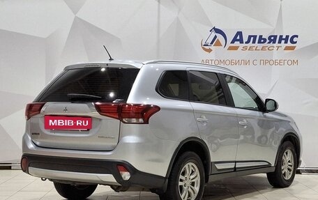 Mitsubishi Outlander III рестайлинг 3, 2016 год, 1 940 000 рублей, 3 фотография