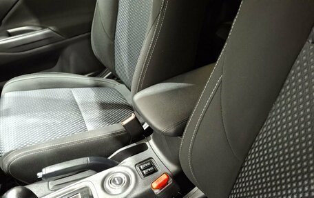 Mitsubishi Outlander III рестайлинг 3, 2016 год, 1 940 000 рублей, 37 фотография