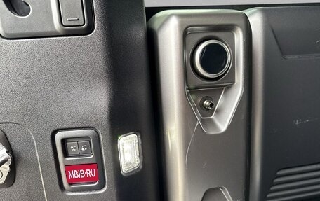 Land Rover Defender II, 2024 год, 9 334 000 рублей, 10 фотография