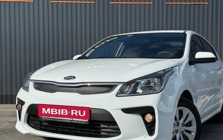 KIA Rio IV, 2018 год, 1 349 000 рублей, 6 фотография