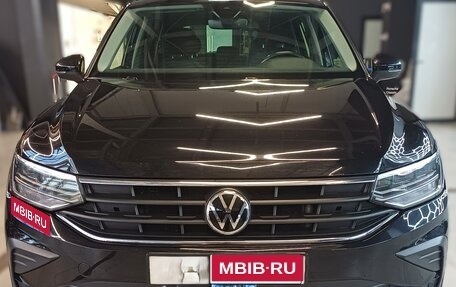 Volkswagen Tiguan II, 2020 год, 3 700 000 рублей, 1 фотография