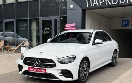 Mercedes-Benz E-Класс, 2021 год, 3 650 000 рублей, 1 фотография