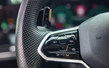 Volkswagen Golf VIII, 2023 год, 1 800 000 рублей, 9 фотография