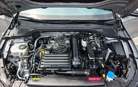 Volkswagen Golf VIII, 2023 год, 1 800 000 рублей, 13 фотография