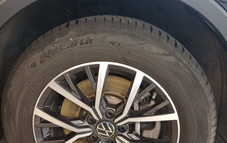 Volkswagen Tiguan II, 2020 год, 3 700 000 рублей, 10 фотография