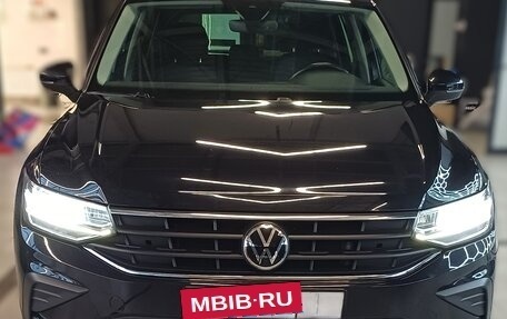 Volkswagen Tiguan II, 2020 год, 3 700 000 рублей, 7 фотография