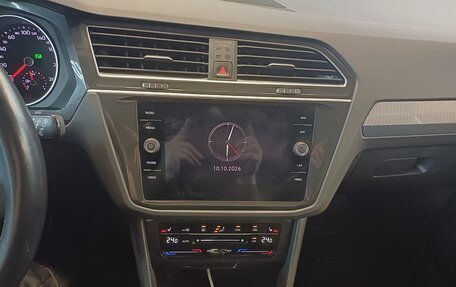 Volkswagen Tiguan II, 2020 год, 3 700 000 рублей, 15 фотография