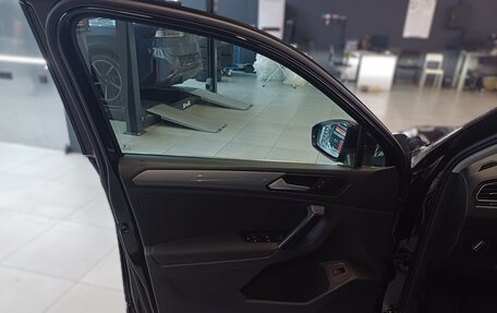 Volkswagen Tiguan II, 2020 год, 3 700 000 рублей, 17 фотография