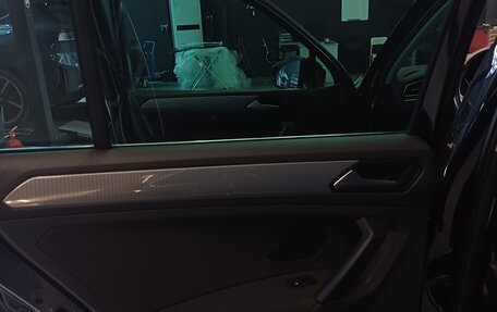Volkswagen Tiguan II, 2020 год, 3 700 000 рублей, 19 фотография
