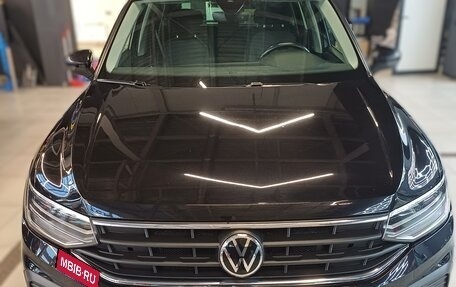 Volkswagen Tiguan II, 2020 год, 3 700 000 рублей, 27 фотография