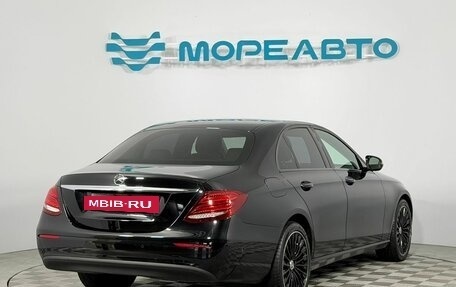 Mercedes-Benz E-Класс, 2019 год, 2 320 000 рублей, 5 фотография