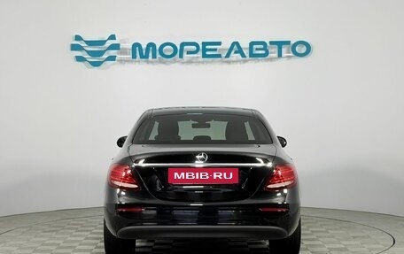 Mercedes-Benz E-Класс, 2019 год, 2 320 000 рублей, 6 фотография