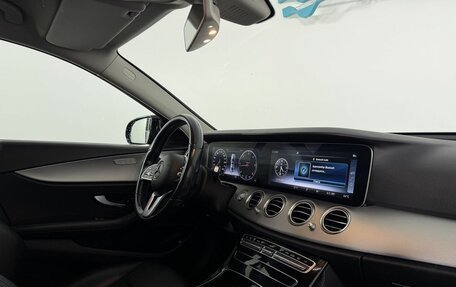 Mercedes-Benz E-Класс, 2019 год, 2 320 000 рублей, 22 фотография