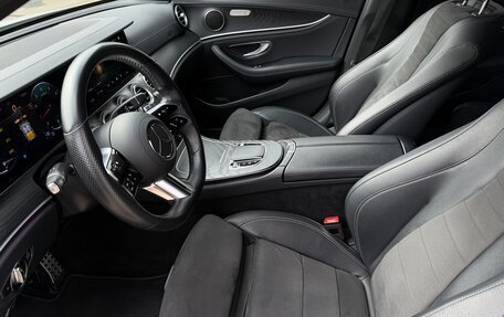 Mercedes-Benz E-Класс, 2021 год, 3 650 000 рублей, 13 фотография
