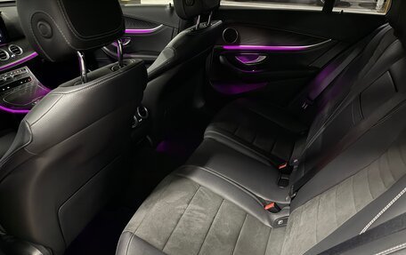 Mercedes-Benz E-Класс, 2021 год, 3 650 000 рублей, 23 фотография
