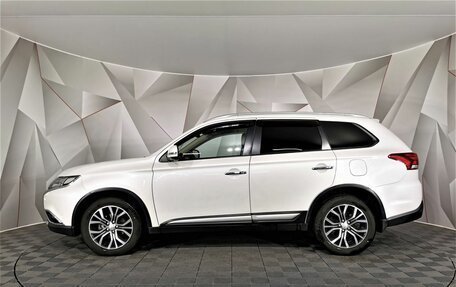 Mitsubishi Outlander III рестайлинг 3, 2018 год, 1 945 000 рублей, 5 фотография