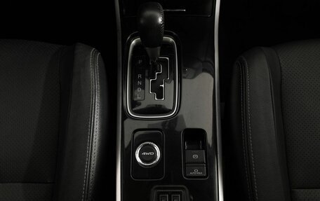 Mitsubishi Outlander III рестайлинг 3, 2018 год, 1 945 000 рублей, 19 фотография