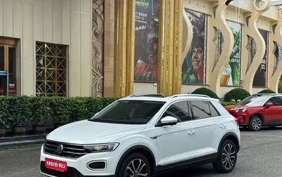 Volkswagen T-Roc I, 2022 год, 1 280 000 рублей, 1 фотография