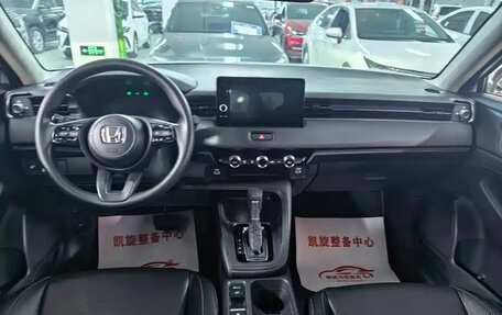 Honda Vezel, 2023 год, 1 740 000 рублей, 6 фотография