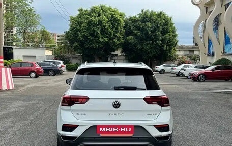 Volkswagen T-Roc I, 2022 год, 1 280 000 рублей, 5 фотография