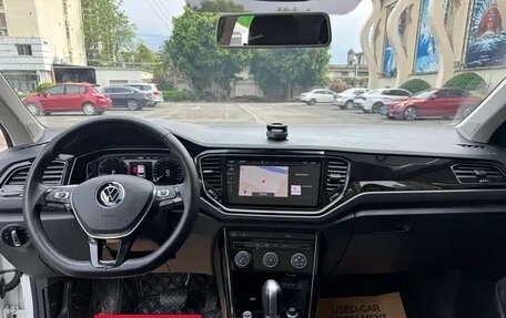 Volkswagen T-Roc I, 2022 год, 1 280 000 рублей, 8 фотография