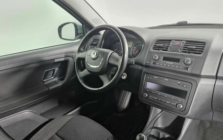Skoda Fabia II, 2011 год, 719 000 рублей, 17 фотография
