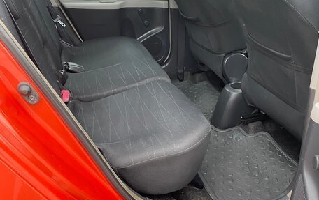 Toyota Yaris III рестайлинг, 2006 год, 427 000 рублей, 6 фотография