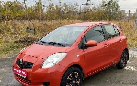 Toyota Yaris III рестайлинг, 2006 год, 427 000 рублей, 2 фотография