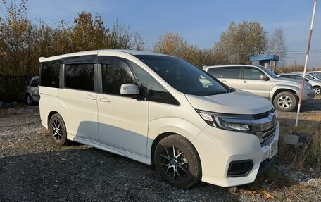 Honda Stepwgn IV, 2021 год, 2 450 000 рублей, 3 фотография