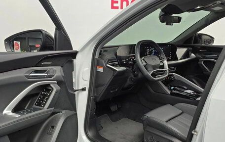 Audi Q5, 2025 год, 7 600 000 рублей, 8 фотография