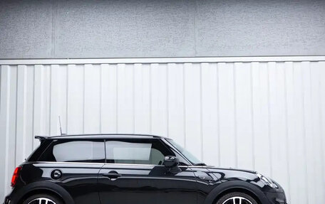 MINI Hatch, 2023 год, 1 680 500 рублей, 4 фотография