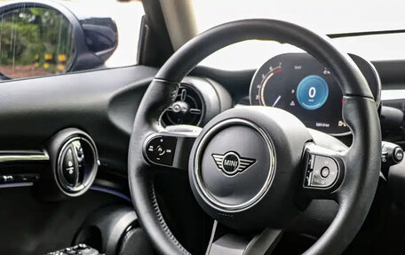 MINI Hatch, 2023 год, 1 680 500 рублей, 11 фотография