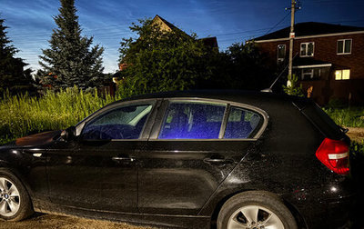 BMW 1 серия, 2011 год, 700 000 рублей, 1 фотография