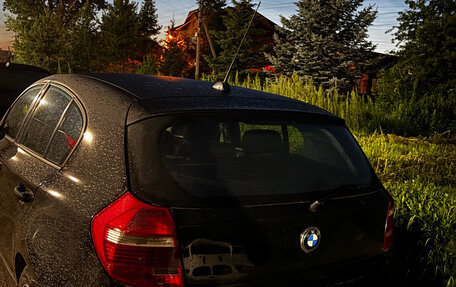 BMW 1 серия, 2011 год, 700 000 рублей, 2 фотография