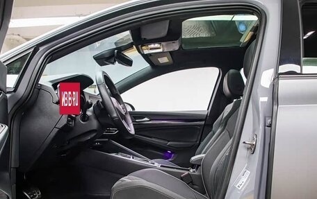 Volkswagen Golf VIII, 2023 год, 1 560 000 рублей, 7 фотография