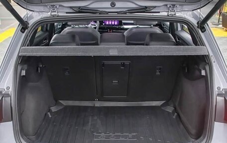 Volkswagen Golf VIII, 2023 год, 1 560 000 рублей, 24 фотография
