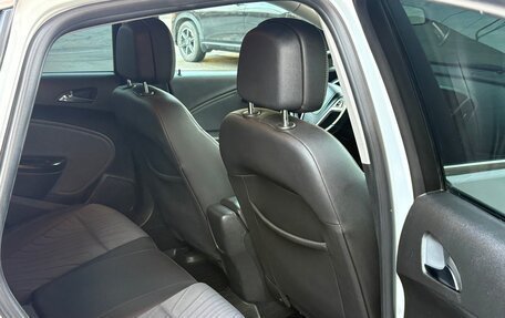 Opel Astra J, 2013 год, 999 000 рублей, 13 фотография