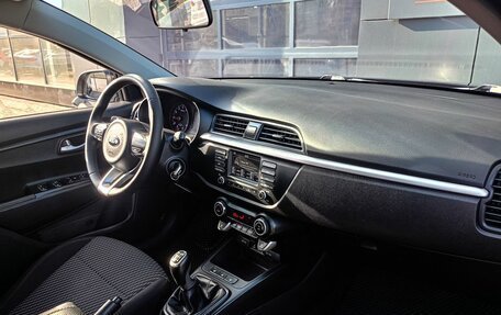 KIA Rio IV, 2017 год, 1 197 000 рублей, 6 фотография
