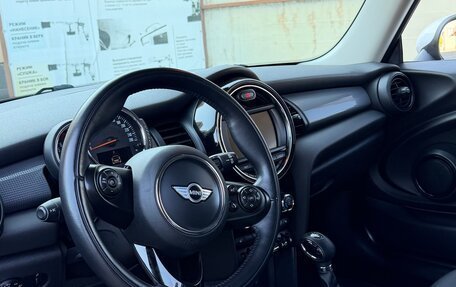 MINI Hatch, 2017 год, 1 300 000 рублей, 5 фотография