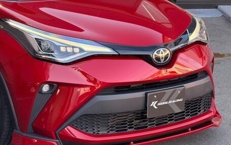 Toyota C-HR I рестайлинг, 2023 год, 1 580 000 рублей, 4 фотография