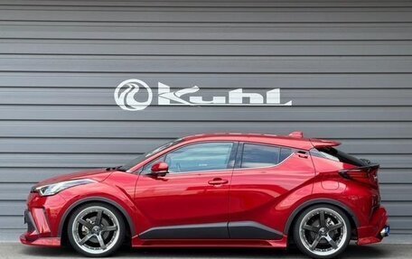 Toyota C-HR I рестайлинг, 2023 год, 1 580 000 рублей, 8 фотография