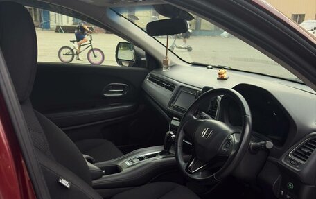 Honda Vezel, 2014 год, 1 350 000 рублей, 9 фотография