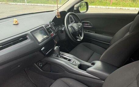 Honda Vezel, 2014 год, 1 350 000 рублей, 12 фотография