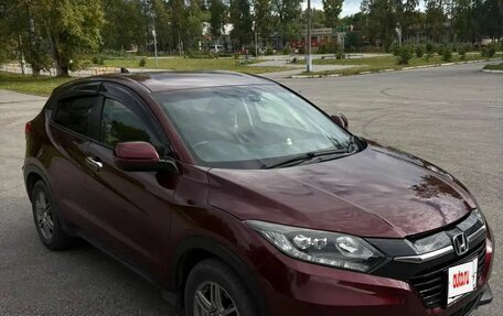 Honda Vezel, 2014 год, 1 350 000 рублей, 23 фотография